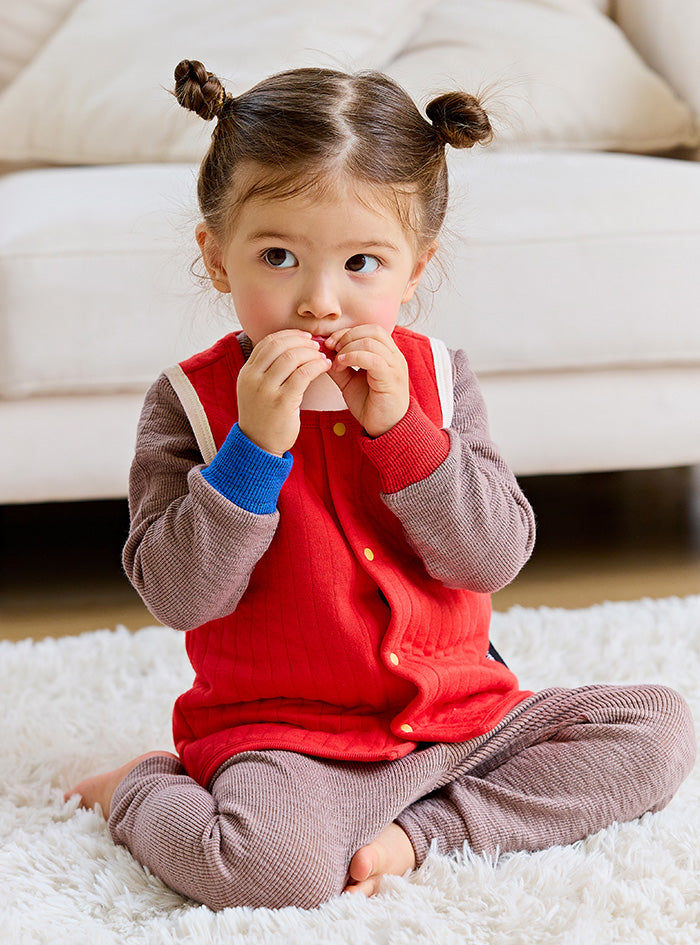 Rabbit Vest Outer (Red)