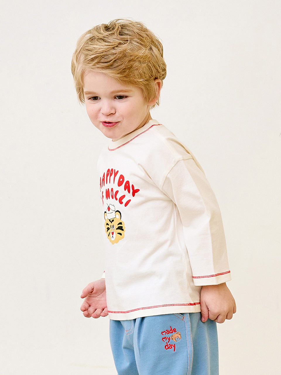 [Molly Melly] Happy Langi Molly T-shirt