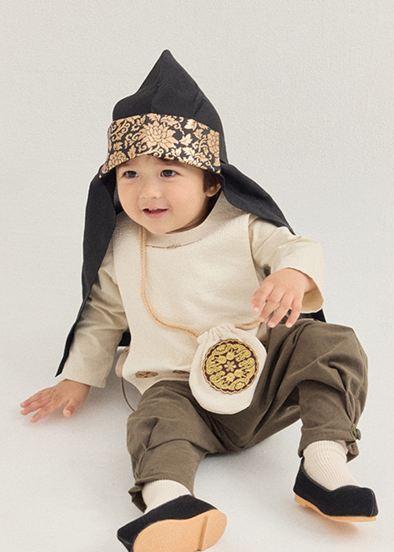 Young master's hat