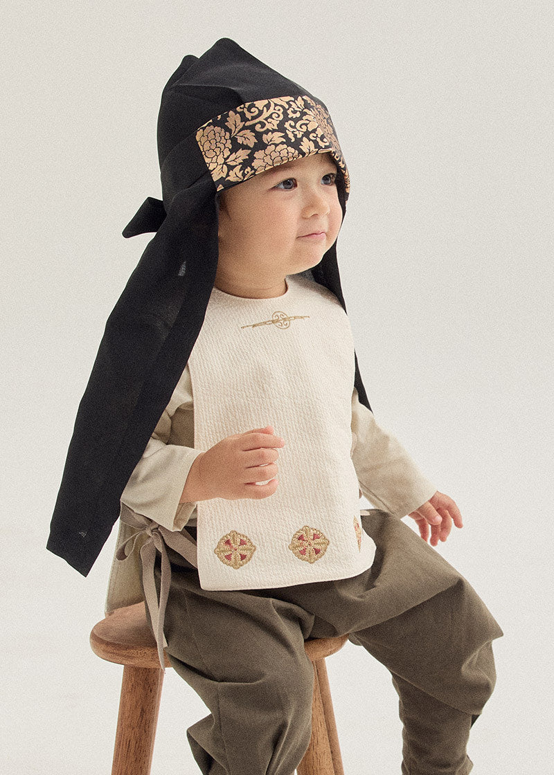 Lee Heon Hanbok