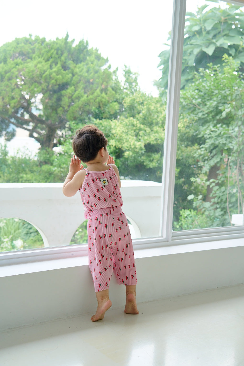 [June 26 ~ Sequential Shipping][Pre-order] Cherry Sleeveless Long Pants Pleated Top & Bottom Set