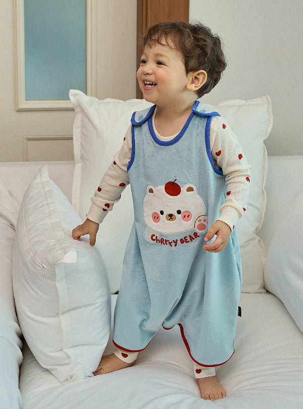 Cherry Bear Sleeping vest  24FW