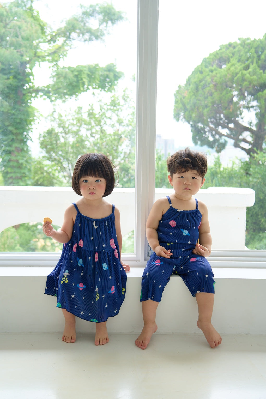[6/26~Sequential Shipping][Pre-order] Space Sleeveless Pleated Dress