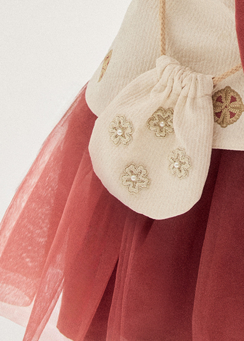 Pearl flower pouch