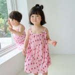 [6/26~Sequential Shipping][Pre-order] Cherry Sleeveless Pleated Dress
