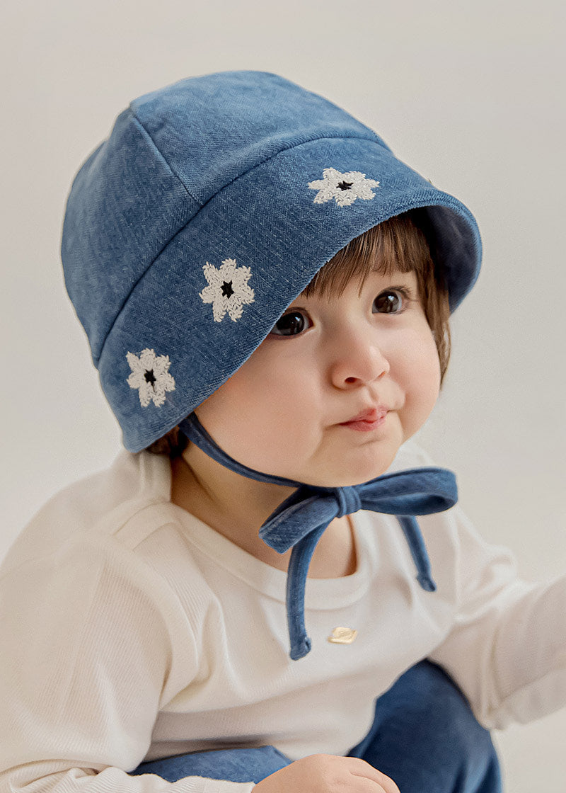 Bonnie flower hat