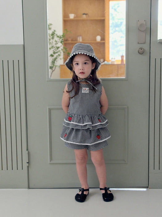 Strawberry Check Sleeveless Set_2 COLORS