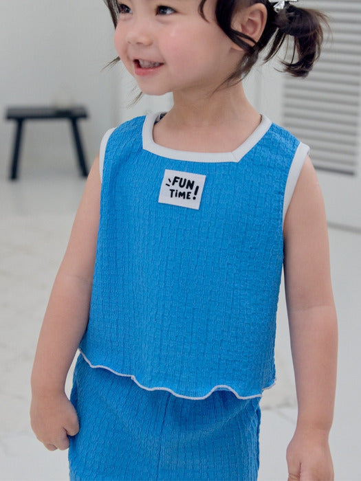 Embossed Sleeveless T-shirt_3 COLORS