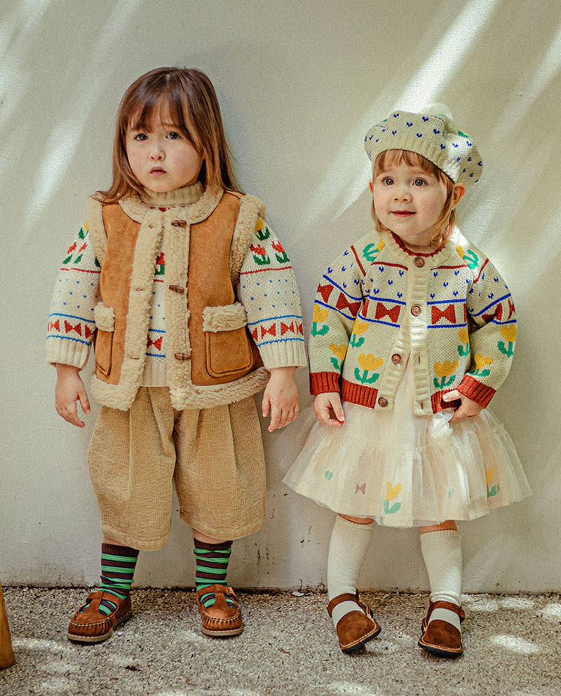 A set of 3 types of joyful socks