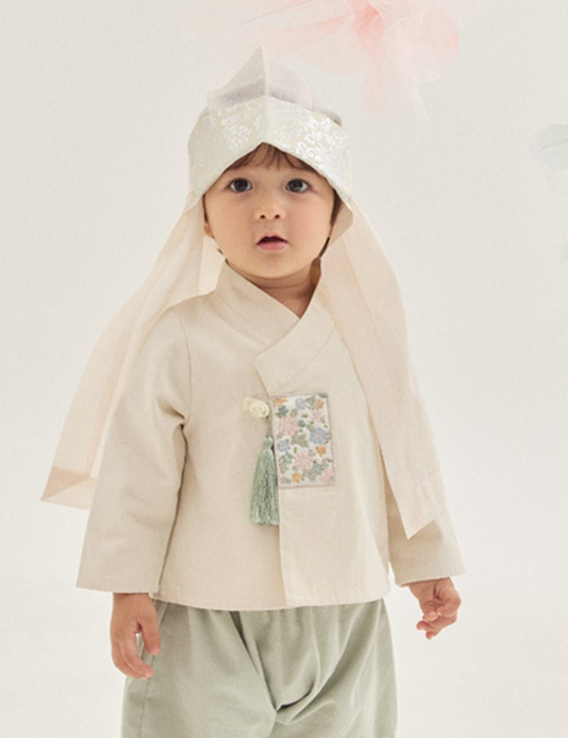Seo-woo Hanbok