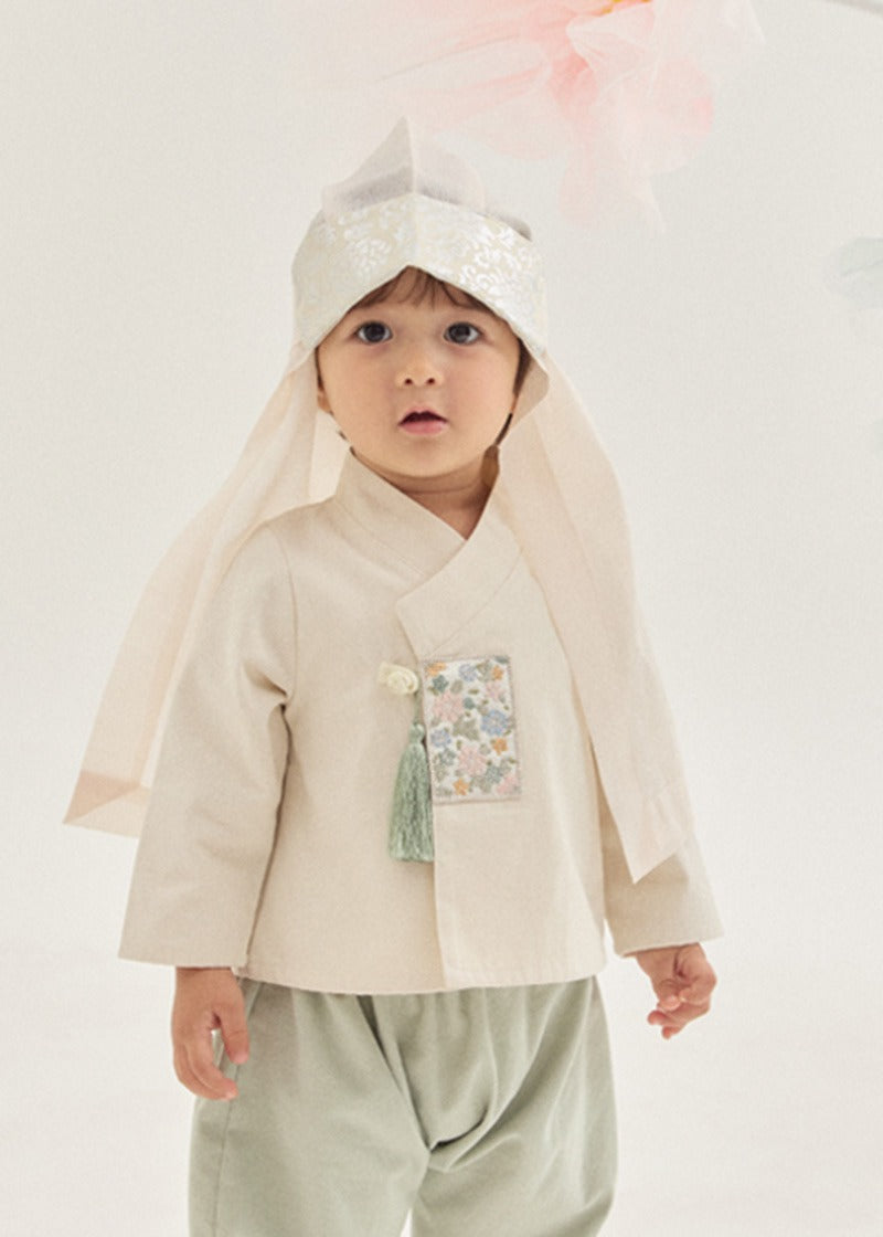 Seo-woo Hanbok
