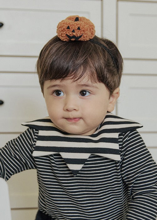 Halloween bib