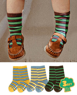 A set of 3 types of joyful socks