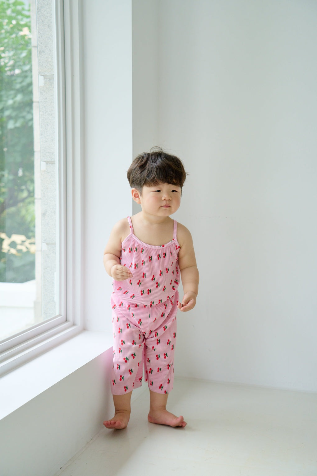 [June 26 ~ Sequential Shipping][Pre-order] Cherry Sleeveless Long Pants Pleated Top & Bottom Set