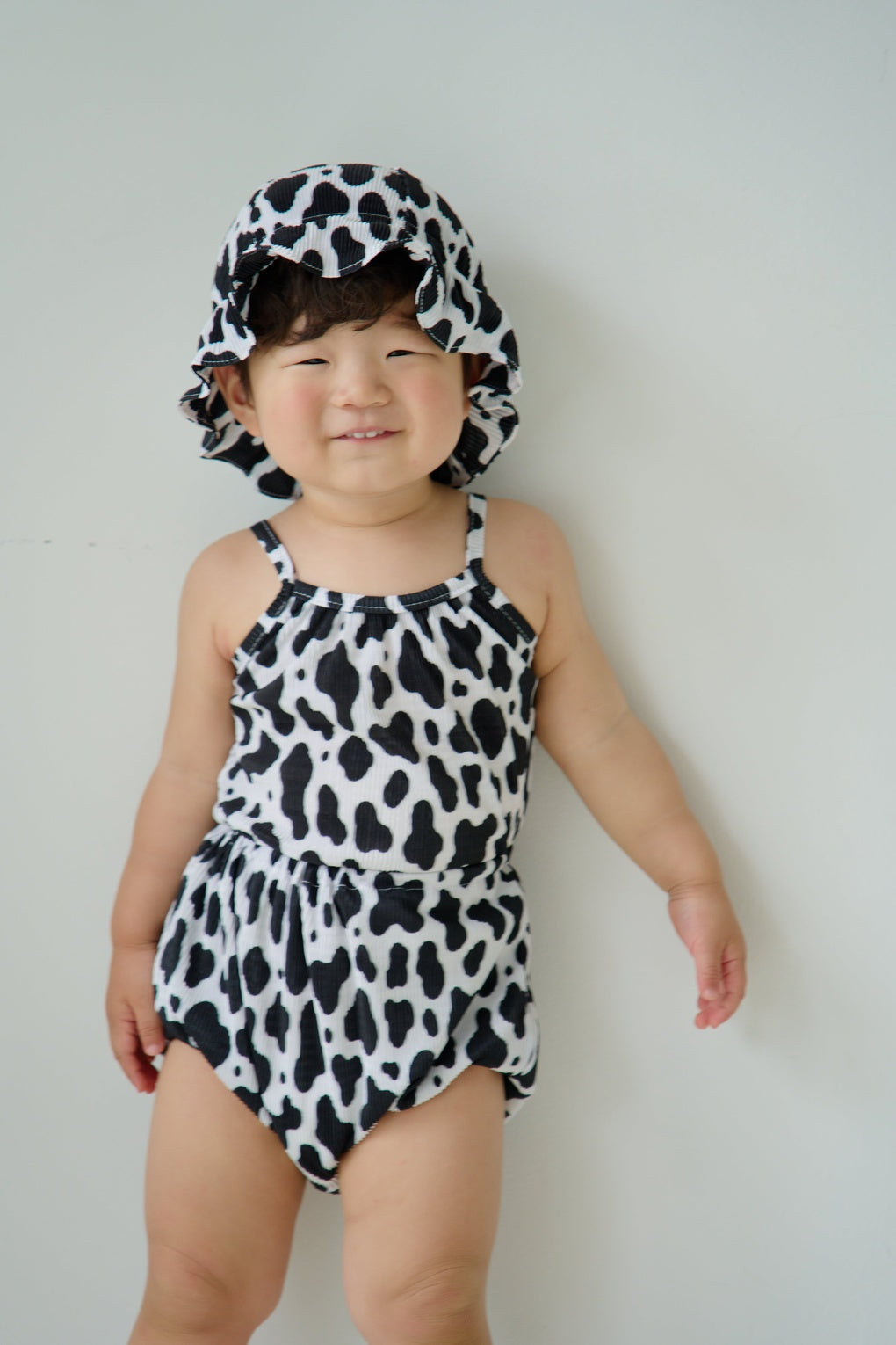 [Shipping sequentially starting 6/26][Pre-order] Milk Cow Bloomer Pleated Two-Piece Set