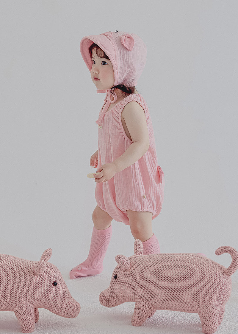 Melting Pig Bucket Hat
