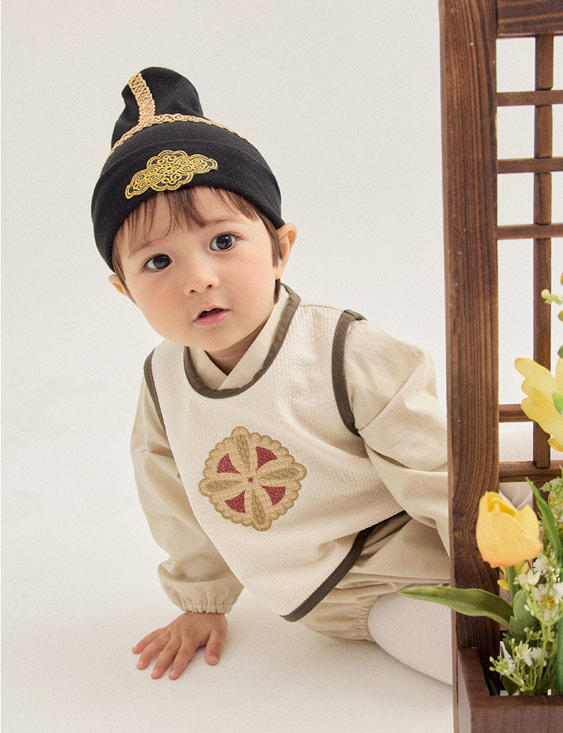 Interest rate Hanbok bodysuit