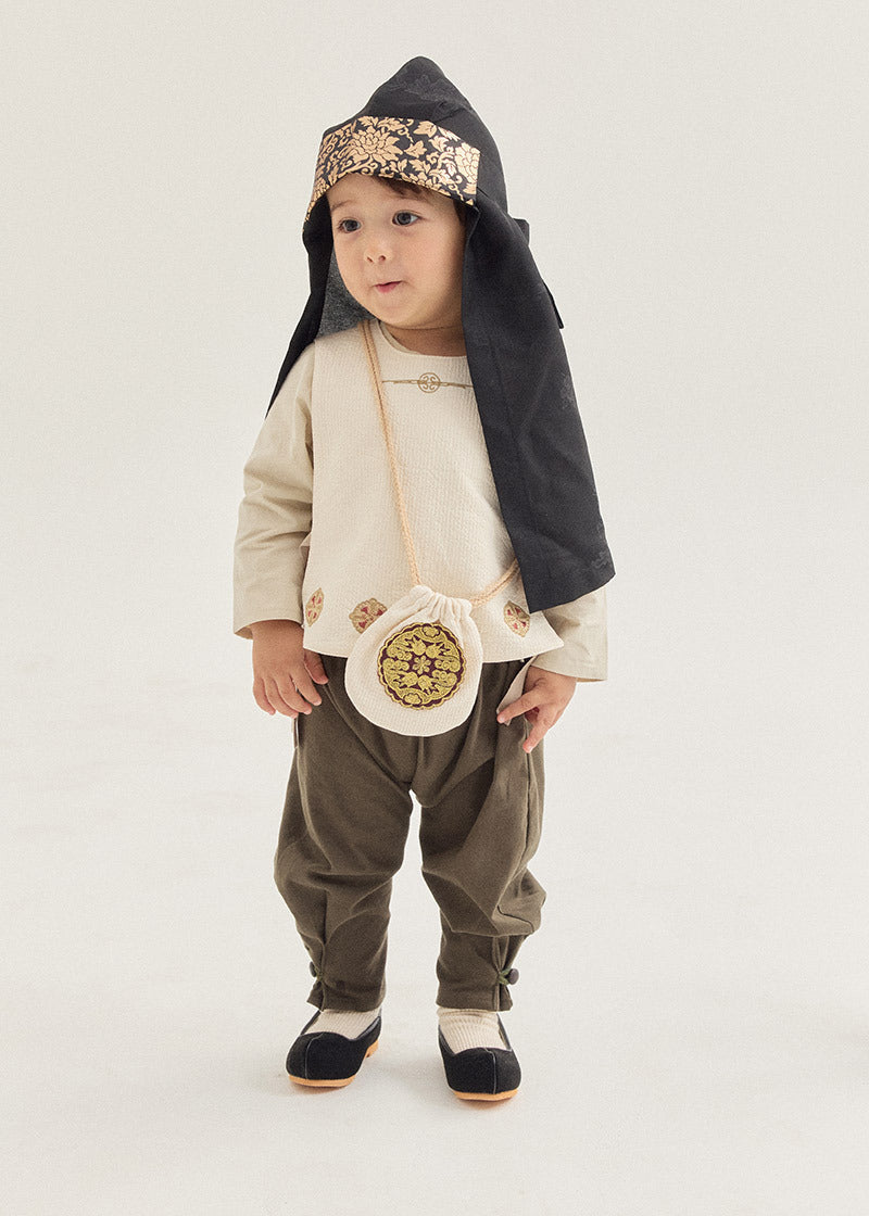 Lee Heon Hanbok