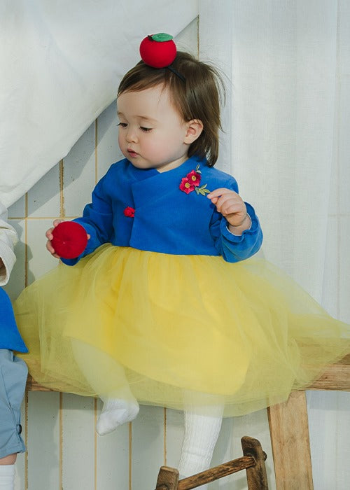 Snow White Hanbok