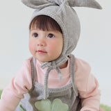 Duni's rabbit hat