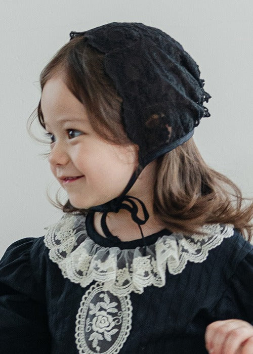 Joan Lace Bonnet Hat_Black