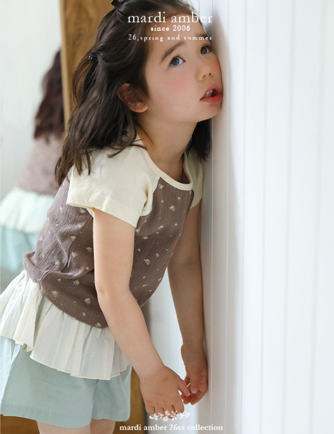 Amber Romantic Raglan Tee