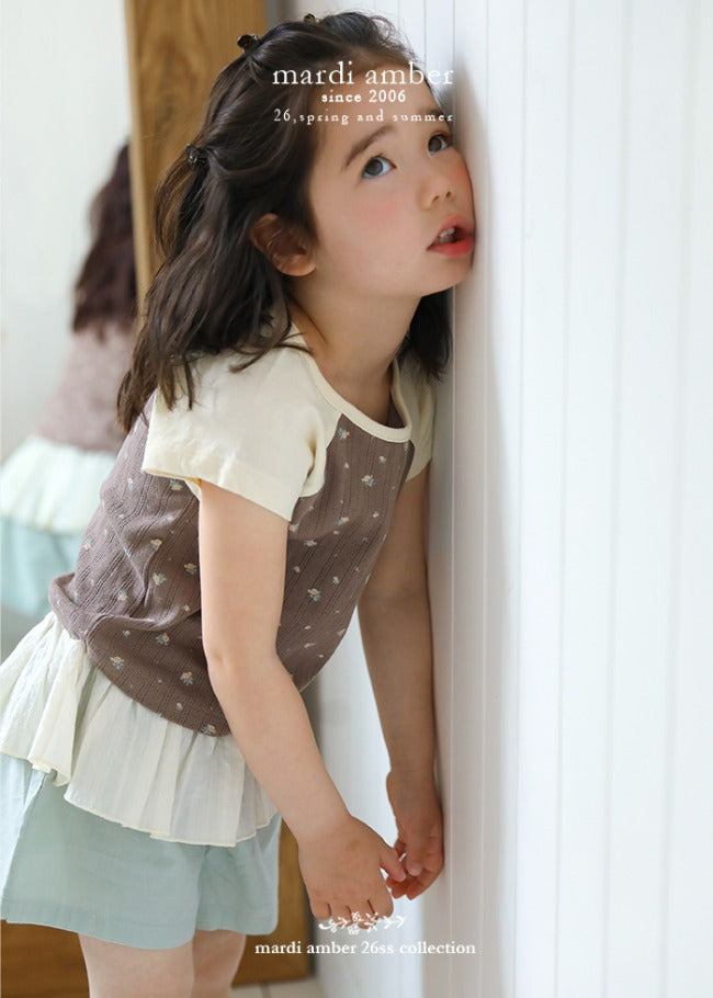 Amber Romantic Raglan Tee