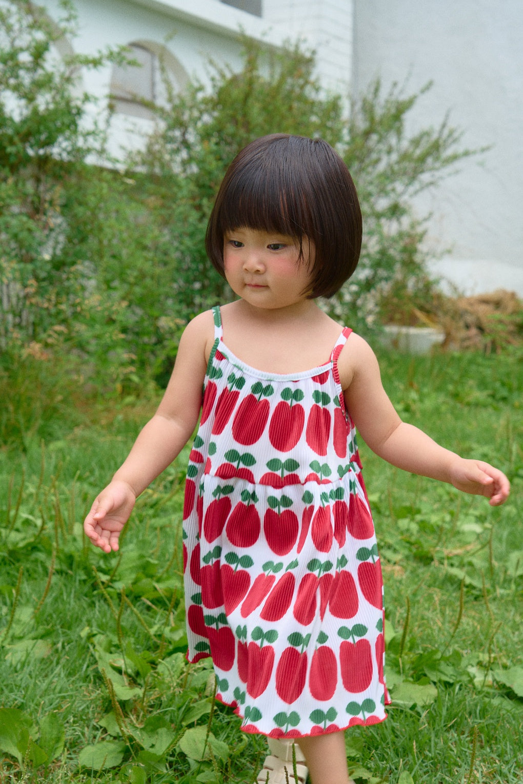 [6/26~Sequential Shipping][Pre-order] Apple Sleeveless Pleated Dress
