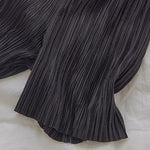 Essential Pleated Shorts [Scheduled for shipment after May 21]