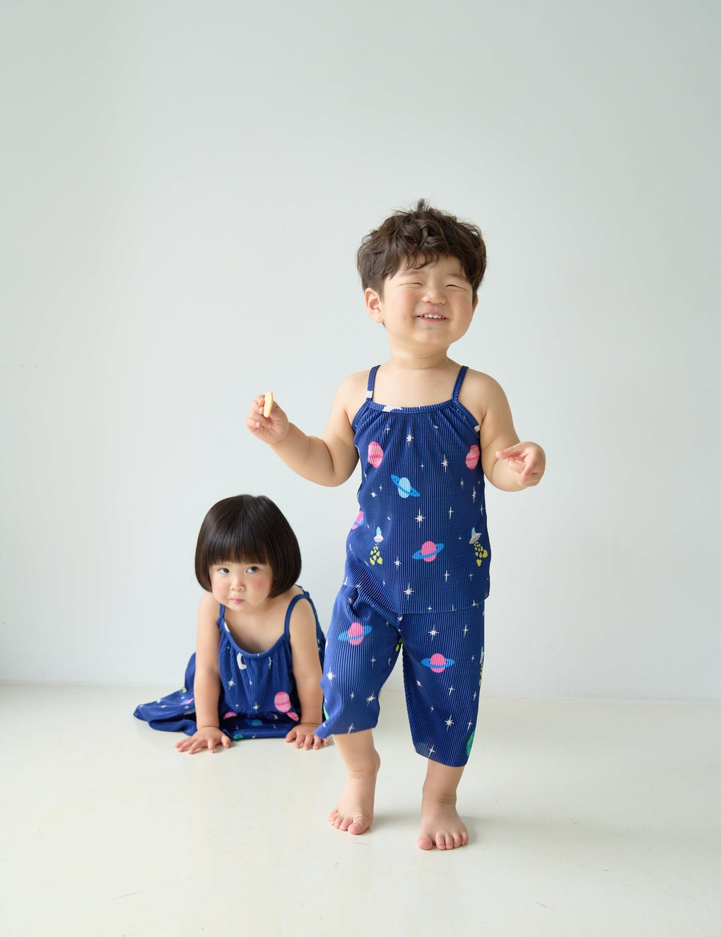 [June 26 ~ Sequential Shipping][Pre-order] Space Sleeveless Long Pants Pleated Top & Bottom Set
