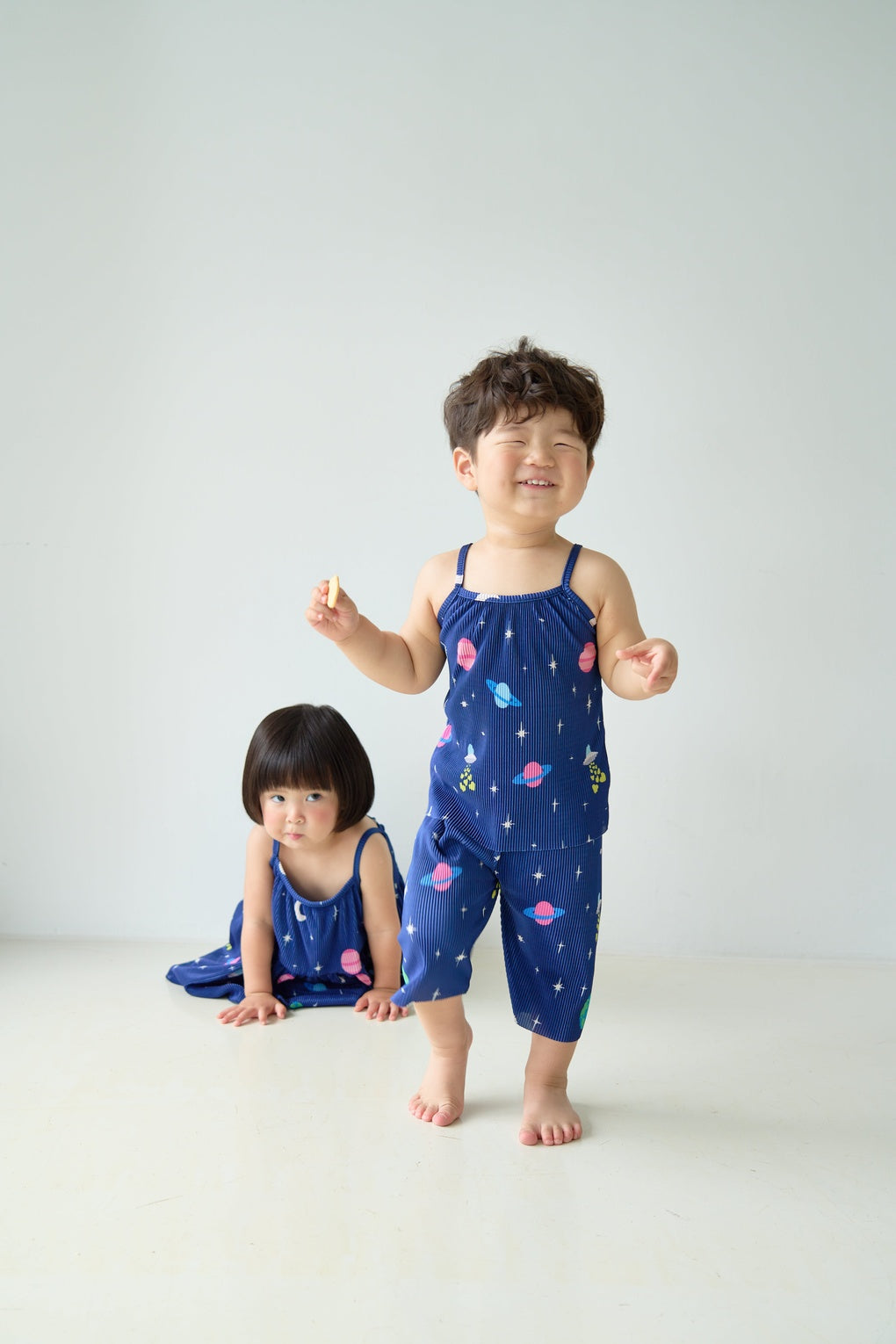 [June 26 ~ Sequential Shipping][Pre-order] Space Sleeveless Long Pants Pleated Top & Bottom Set