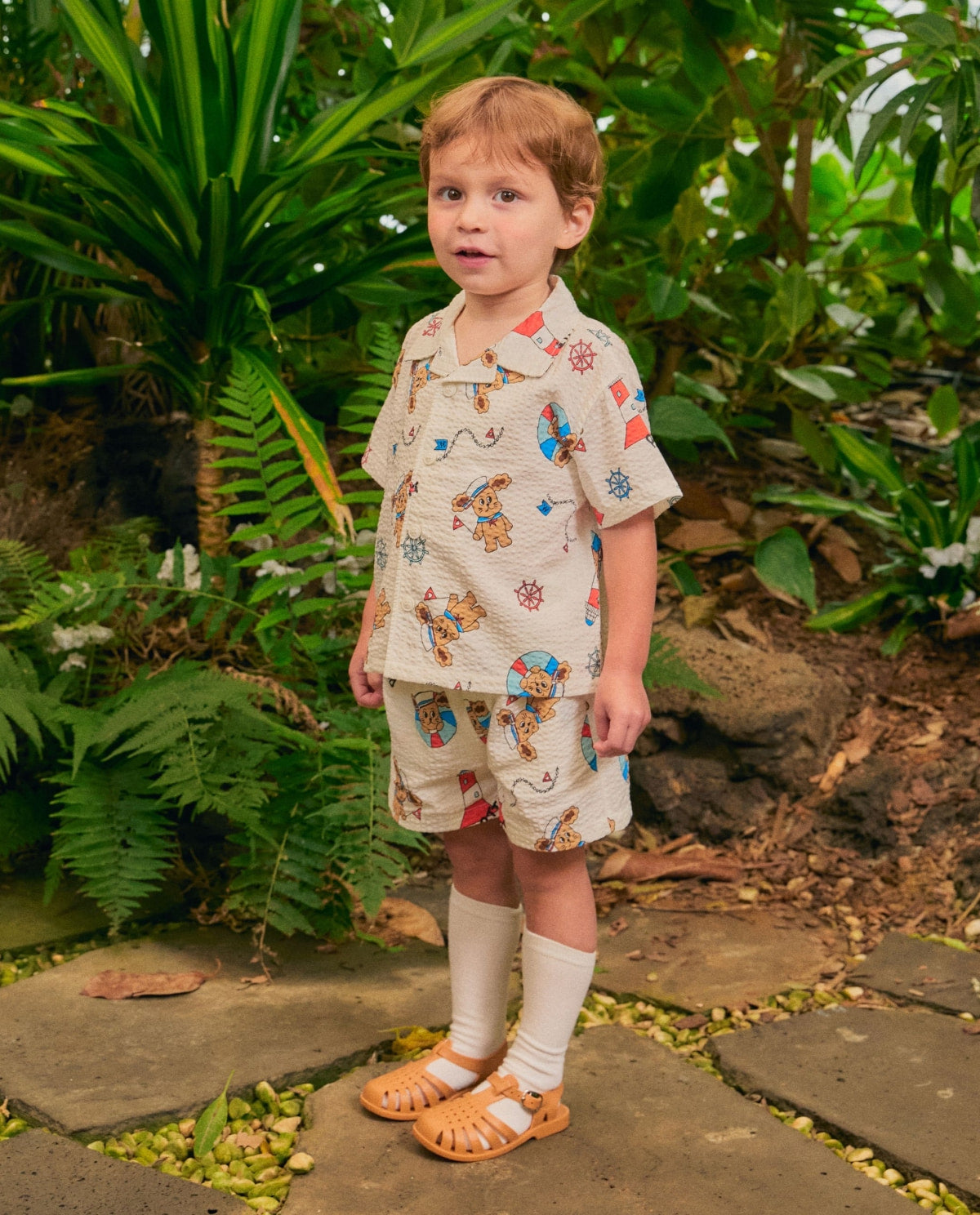 All-over seersucker shorts in ivory