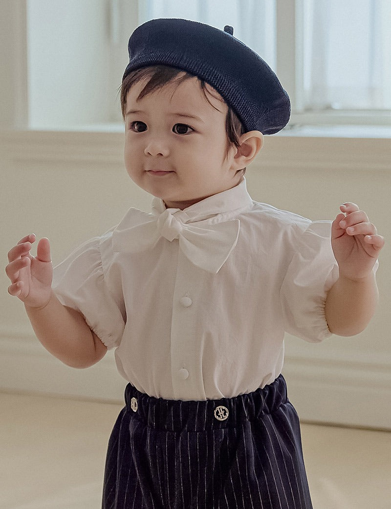 Tie short-sleeve blouse