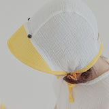 Melting Duck Hat_White