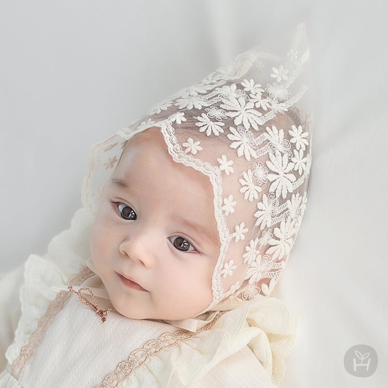 Benjamin lace baby bonnet-R