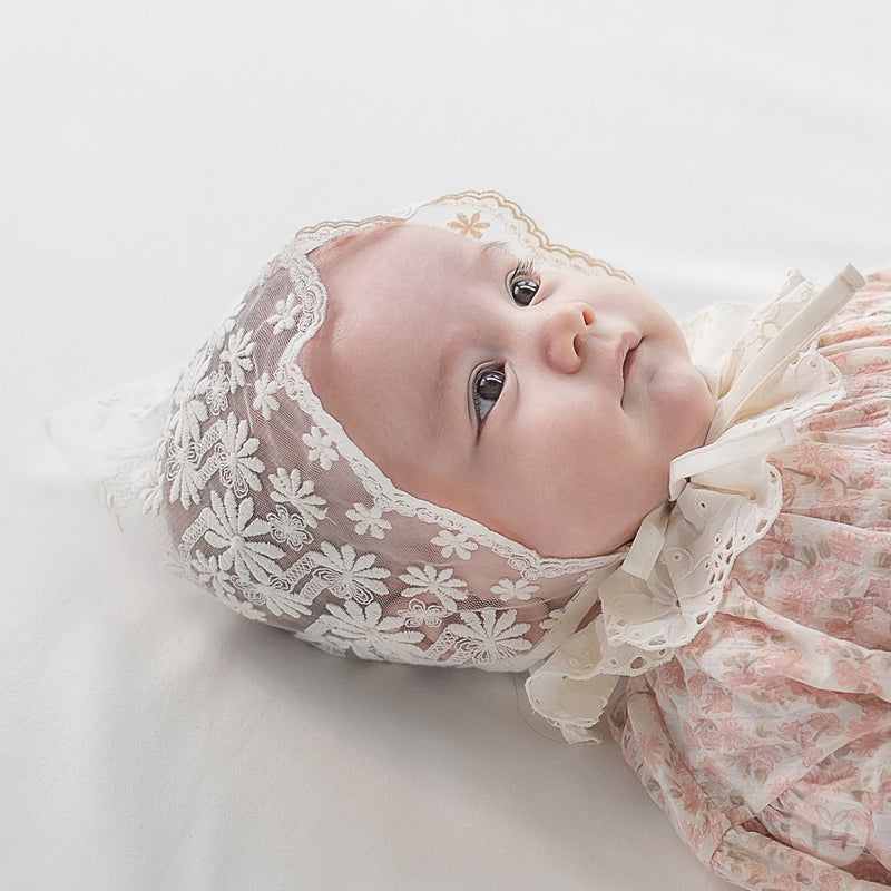 Lace 2024 bonnet baby